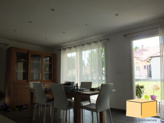  Maison à louer 5 pièces 136 m²