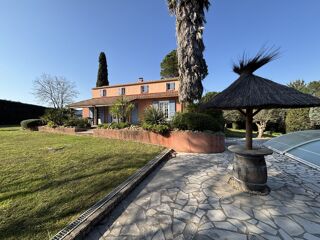  Maison � vendre 7 pi�ces 220 m�