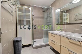  Appartement à louer 3 pièces 85 m²