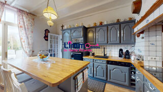  Maison à vendre 10 pièces 323 m²
