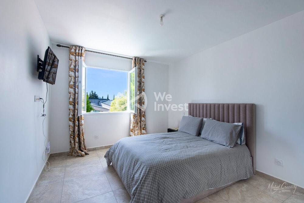 Villa contemporaine d'exception avec piscine à Istres