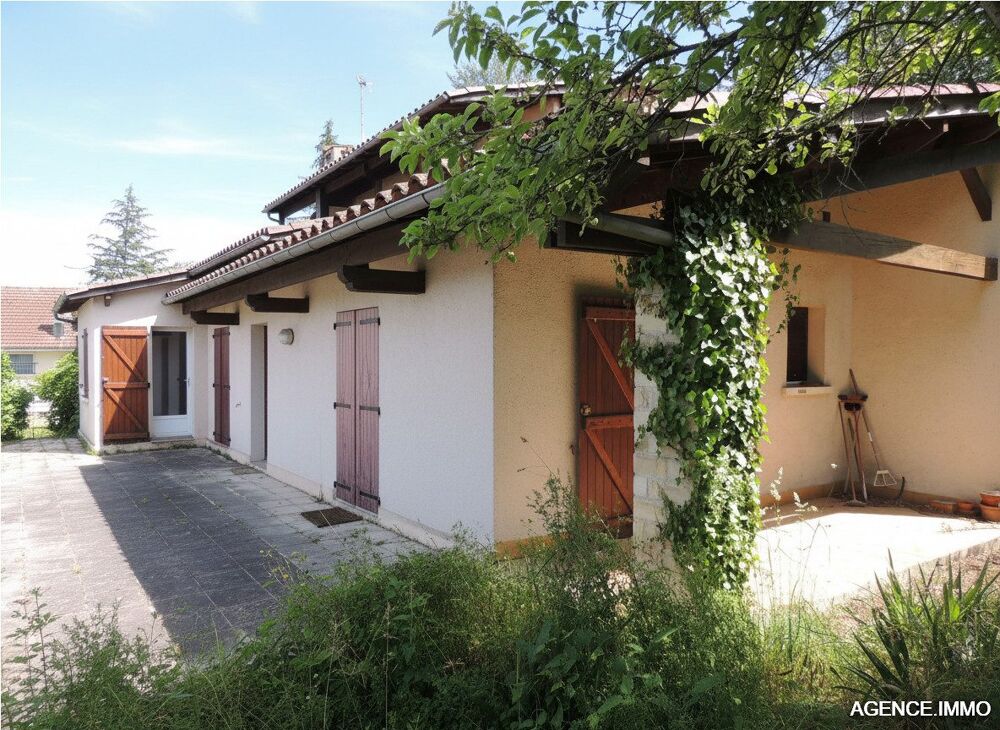 Maison de 158 m² comprenant une habitation principale de 126 m?