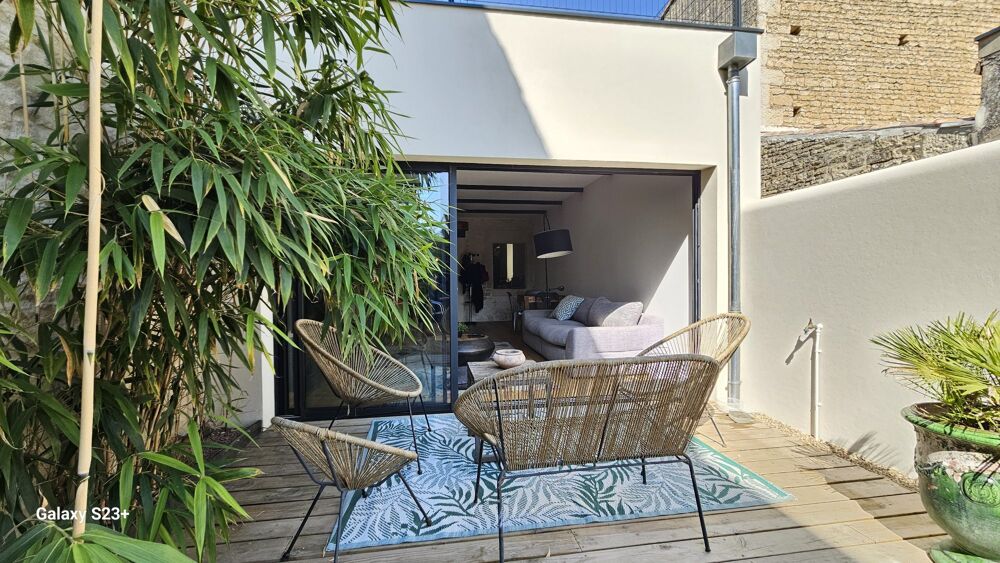 MAISON EN PIERRE ENTIEREMENT RENOVEE