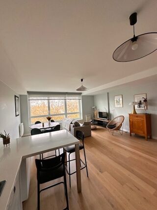  Appartement � louer 4 pi�ces 95 m�