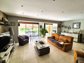  Maison à vendre 11 pièces 313 m²
