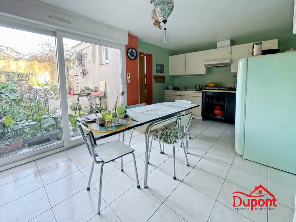 Maison de 81m2 deux chambres, cour, dans le Faubourg d'Isle. de