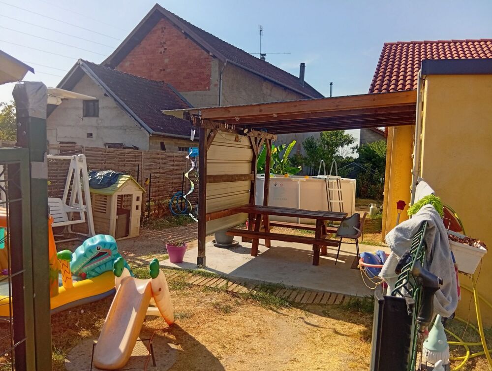 Sur la commune d' Aoste, à vendre une maison de plain pied de 1