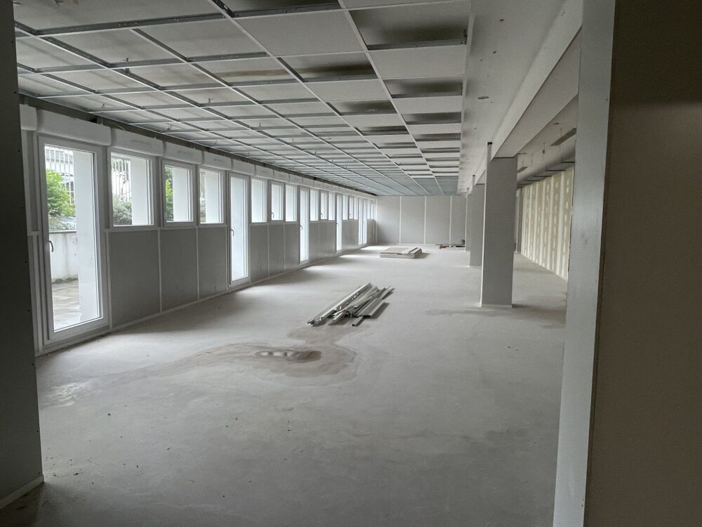   Bureaux lumineux avec accès terrasse, Idéal pour votre entrepr Limoges