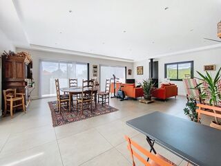  Maison � vendre 5 pi�ces 204 m�