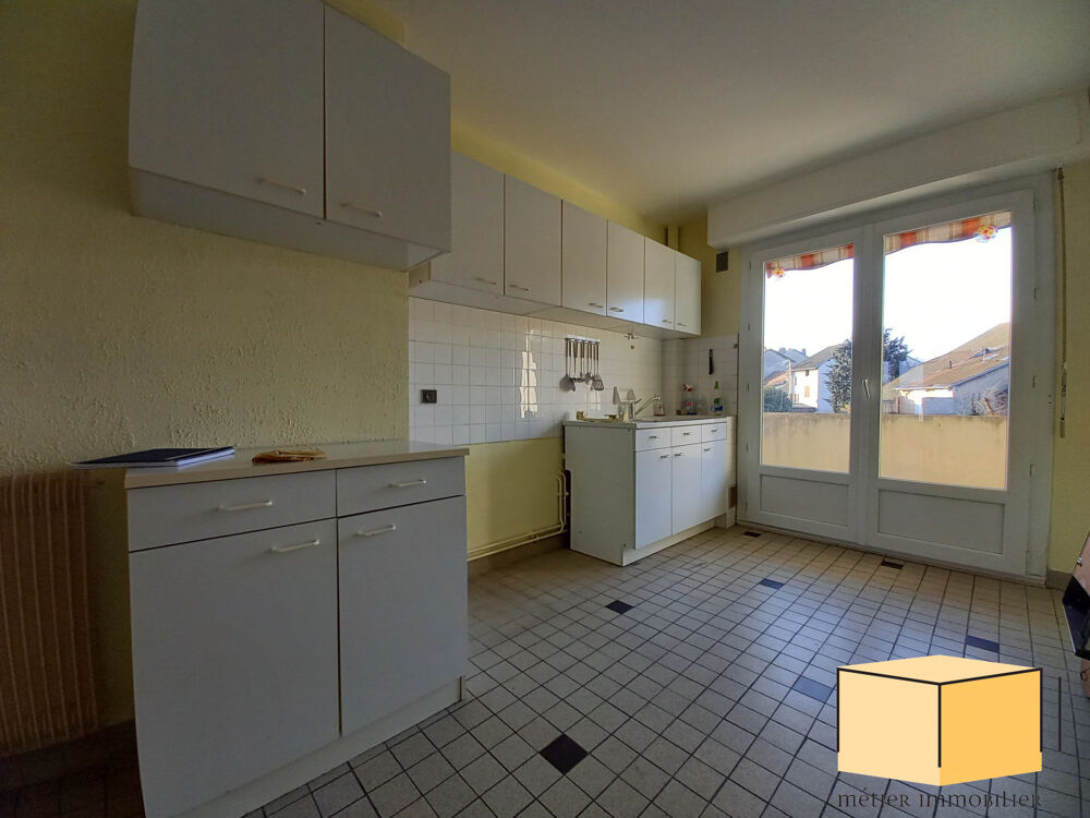 Location Appartement 3 pièces en centre ville de BELLEY (01300), avec garage et cave Belley
