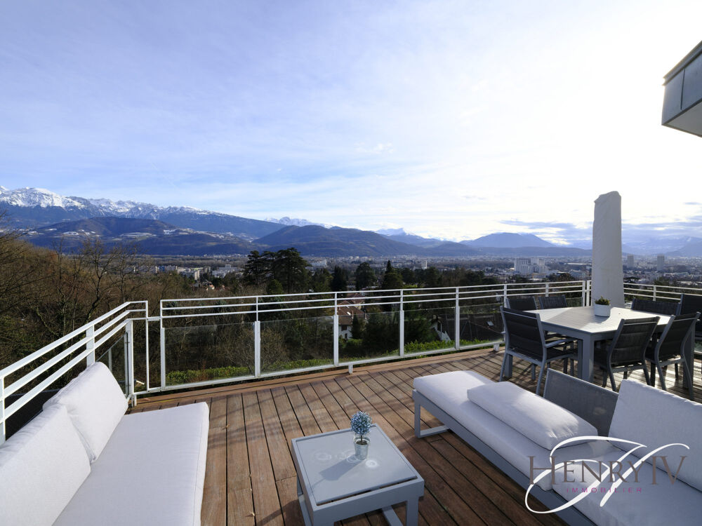Maison 7 pièces 212 m² · à La Tronche · 212 m² · 895 000 €