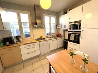  Maison à louer 6 pièces 165 m²