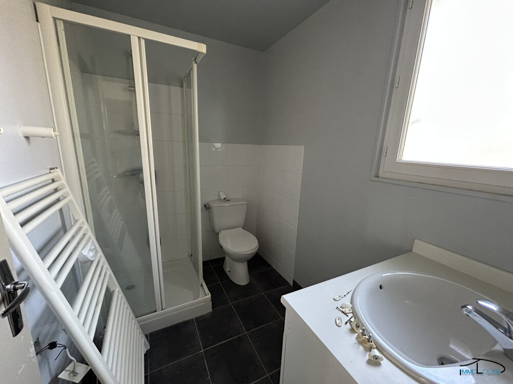 Location Maison MAISON T2 bis AVEC JARDIN - LANUEJOULS Lanuéjouls