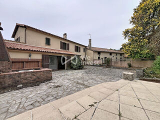  Maison à vendre 12 pièces 478 m²
