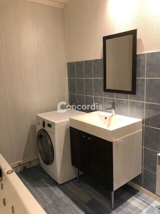  Appartement à louer 3 pièces 58 m²