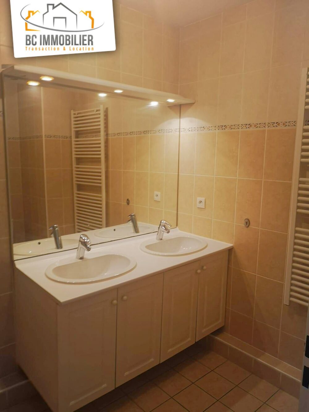 à vendre  Appartement Ferney-Voltaire (01210)