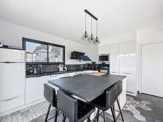  Maison  vendre 7 pices 151 m