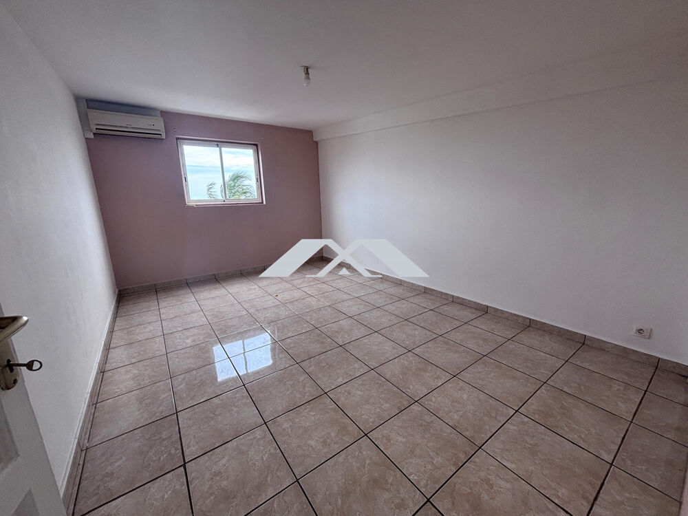 APPARTEMENT T4/5 RIVIERE SAINT LOUIS