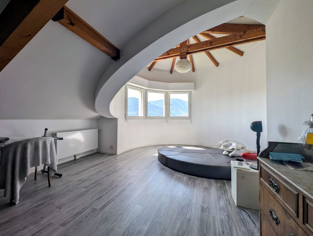 Vente Appartement GAILLARD - APPARTEMENT ATYPIQUE A DEUX PAS DE LA SUISSE Gaillard