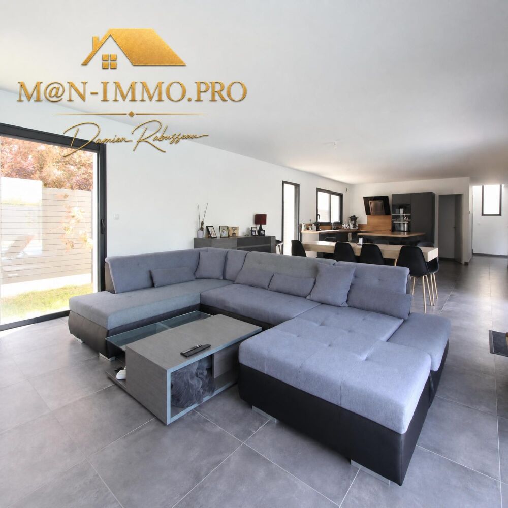 Maison contemporaine 167 m²  Piscine  Laillé