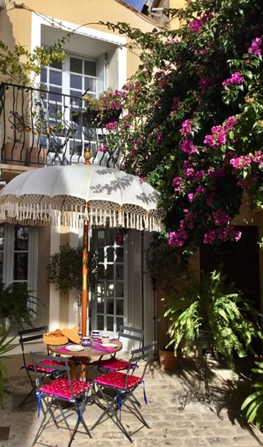 Maison de ville atypique + Terrasse