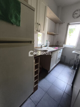  Appartement à louer 3 pièces 78 m²