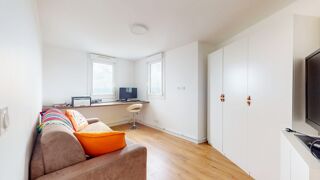  Appartement � louer 4 pi�ces 115 m�