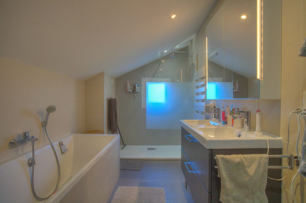 � vendre  Appartement Pr�vessin-Mo�ns (01280)