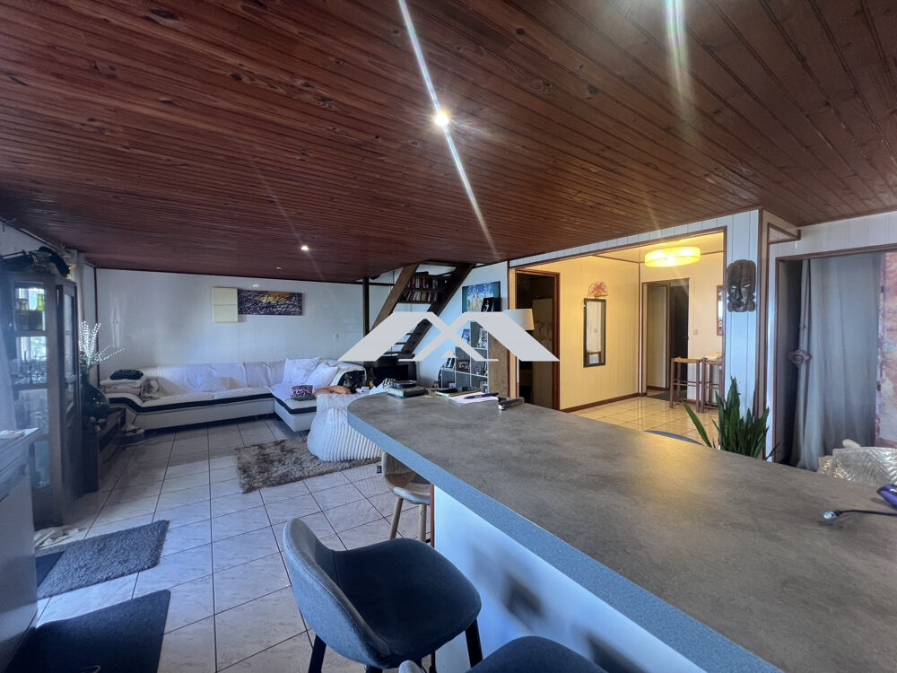 Vente Maison Maison familiale avec vue mer et montagne – 149 m² habitables Saint-joseph