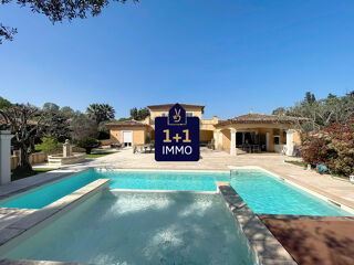  Maison  vendre 7 pices 240 m