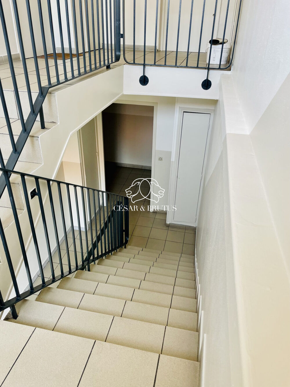 Vente Immeuble A vendre, immeuble mixte loué Vaulx-en-velin