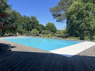  Maison à vendre 10 pièces 228 m²