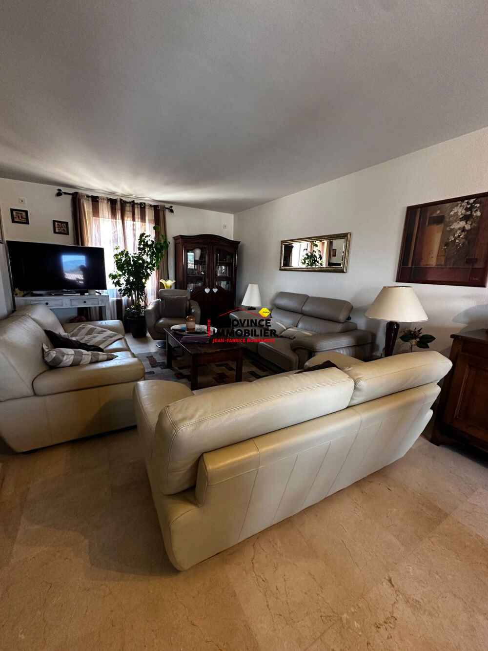 Vente Appartement Spacieux Appartement avec 2 Balcons Valréas