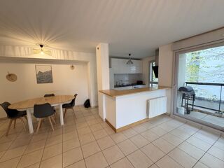 Location Appartement BEAU T4 MEUBLE BALCON GARAGE Lyon 8