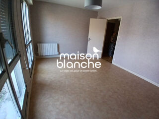  Appartement à louer 2 pièces 37 m²