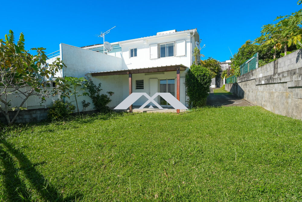 Vente Maison Maison familiale T4 avec jardin à Bois de Nèfles Sainte-Clotil Saint-denis
