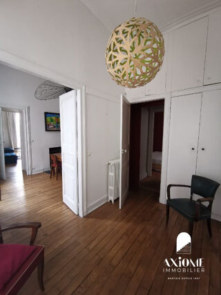  Appartement à louer 3 pièces 76 m²