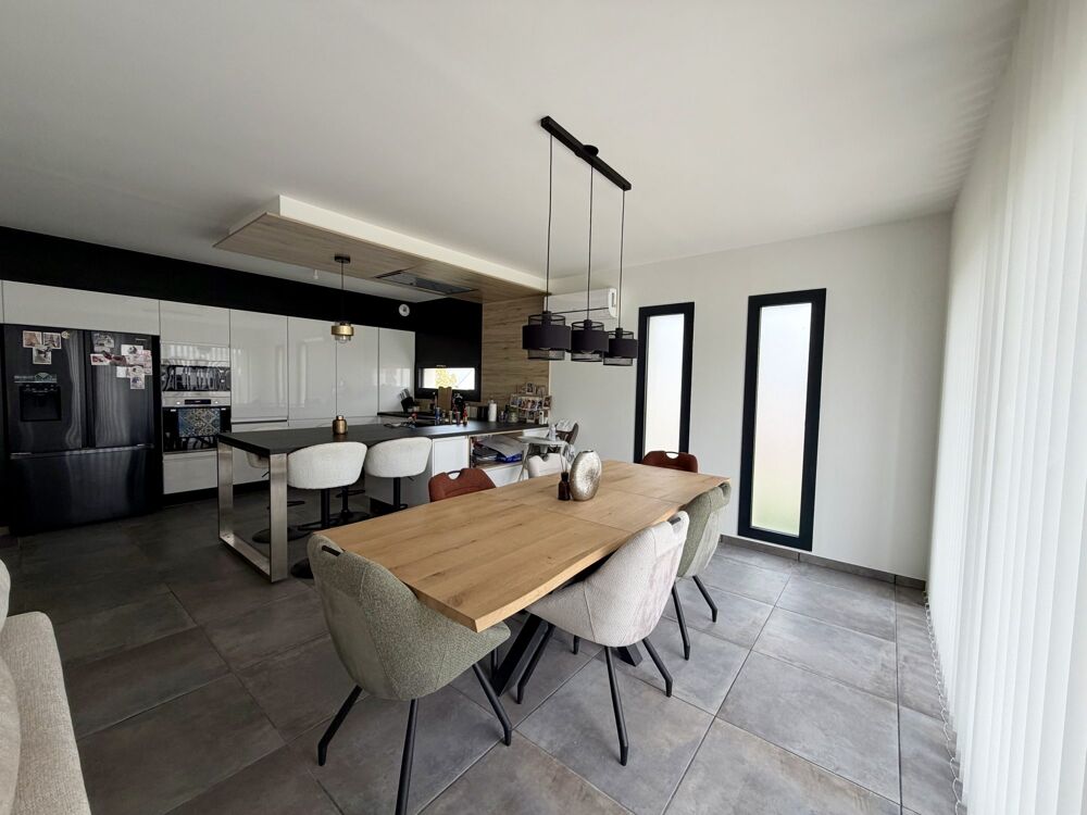 Vente Maison Maison contemporaine avec 5 chambres Saint-ay