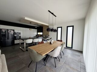  Maison à vendre 7 pièces 204 m²