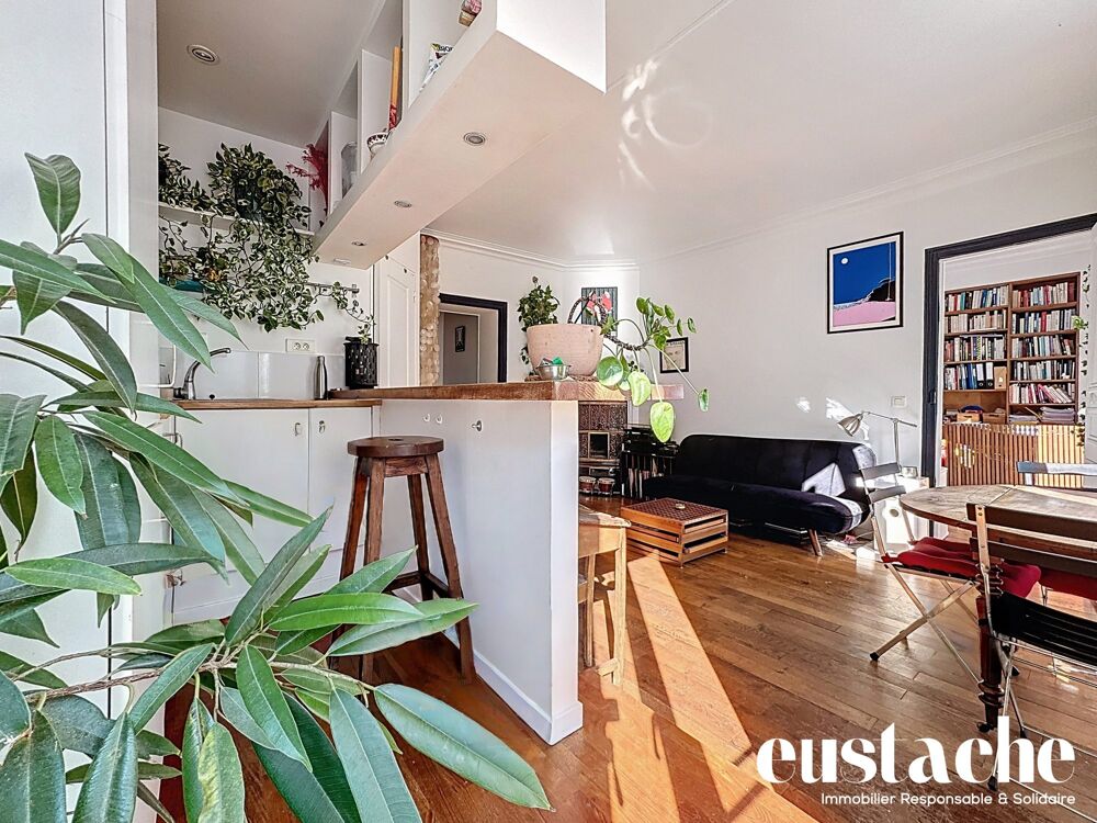 Vente Appartement Charmant 2 pièces en angle, lumineux et en étage, au pied de l Paris 18