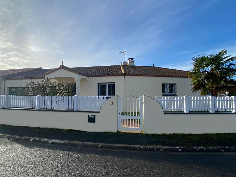 Vente Maison Maison de type 4 avec piscine Vairé