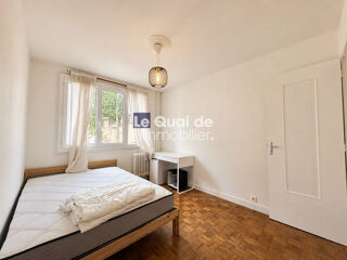  Appartement à louer 5 pièces 85 m²