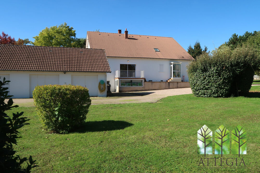 BELLE ET GRANDE MAISON DE FAMILLE AVEC JARDIN DE 7640M2