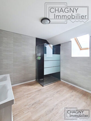  Maison � vendre 6 pi�ces 220 m�