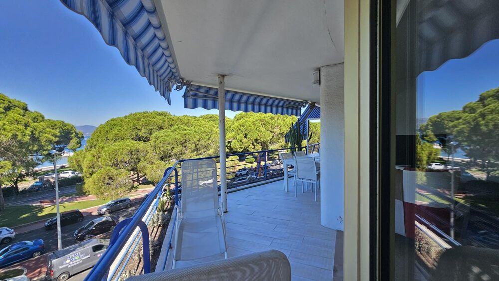 Location Appartement Cannes Croisette : 3 pièces de 78 m² meublé longue durée Cannes