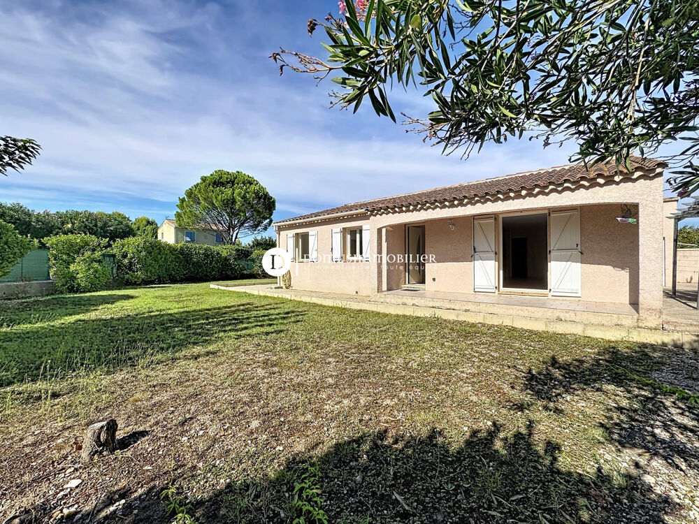 Vente Maison Villa de plain-pied avec jardin proche village Saint-saturnin-lès-avignon