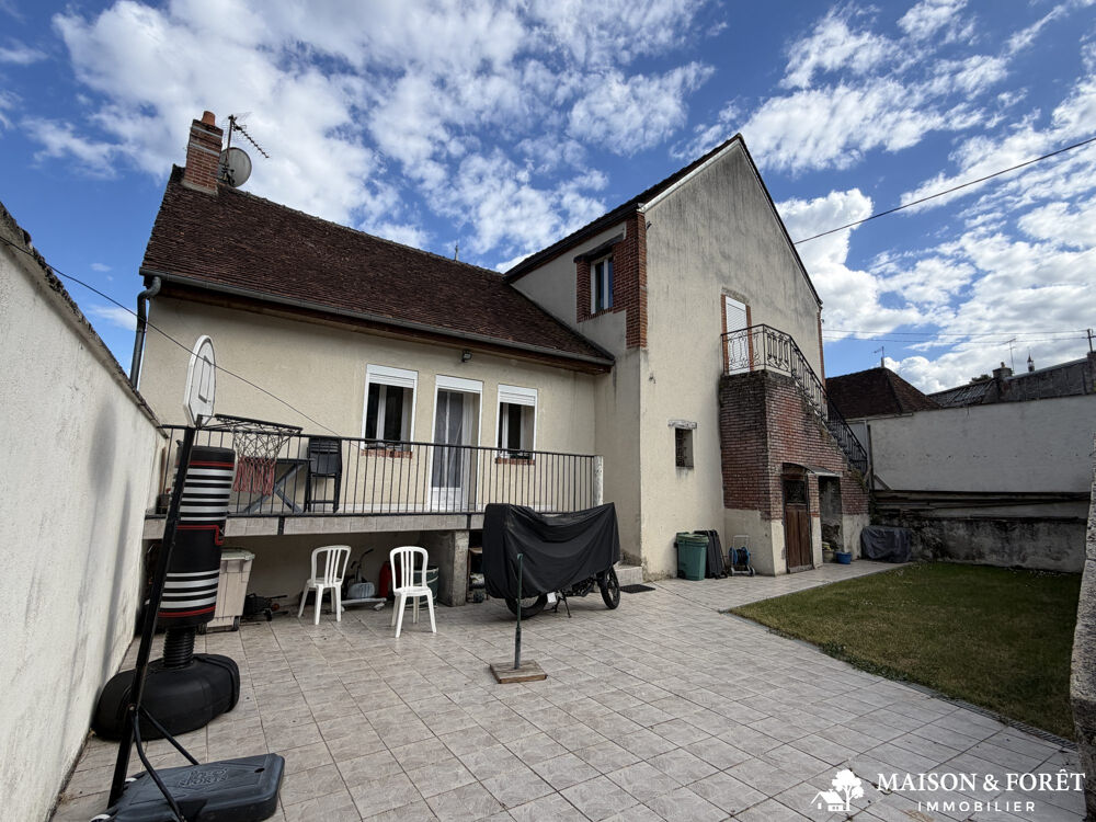 MAISON DE VILLE