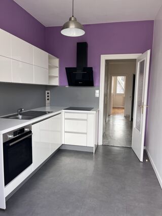  Appartement à louer 3 pièces 72 m²
