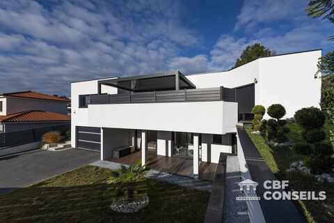   VILLA CONTEMPORAINE Maison - 7 pi�ce(s) - 247 m�