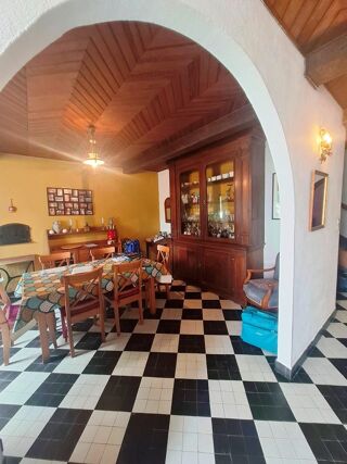  Maison à vendre 10 pièces 230 m²
